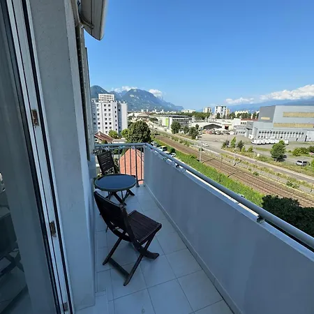 306 Beauvert Free Parking *